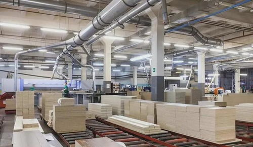 湖北男子猛砸室友28錘,潛逃10年,被捕后才知對方?jīng)]死,啥情況